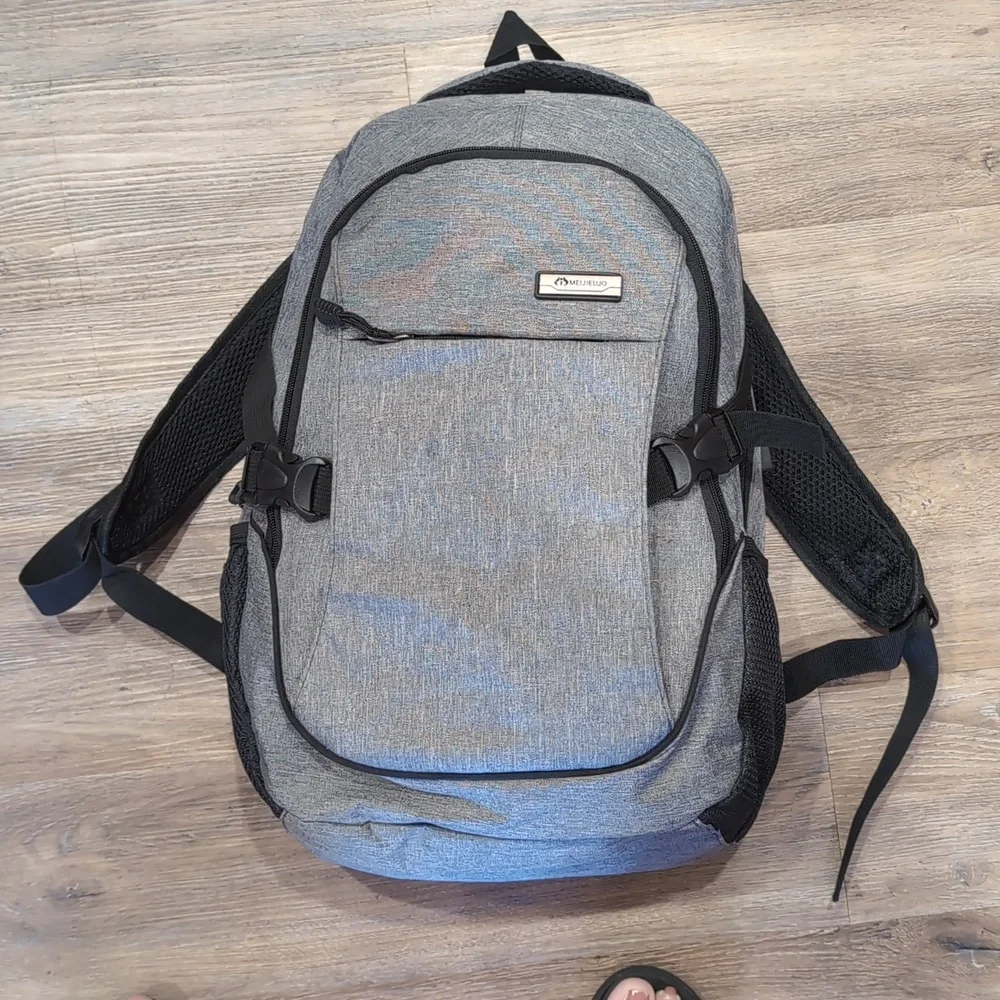 Meijieluo Brand Textured Gray Backpack Laptop Bag USB Port School Travel Commute